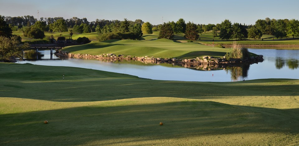 Pilar Golf Club