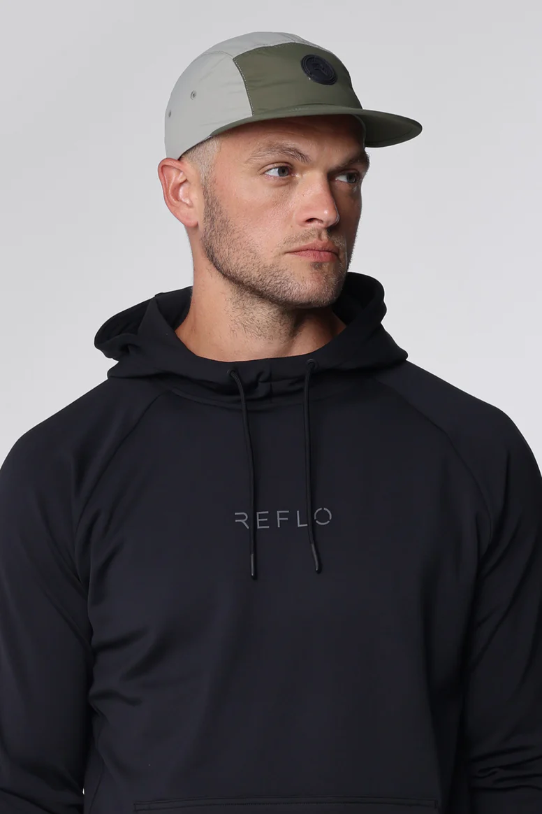 Shop Reflo golf accessories, caps and hats with Hole19.